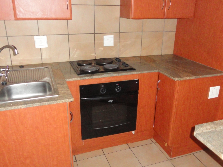 To Let 1 Bedroom Property for Rent in Dassie Rand North West